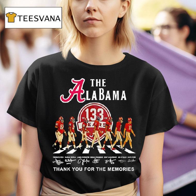 The Alabama Crimson Tide Walking Across Thank You For The Memories Signatures T Shirt