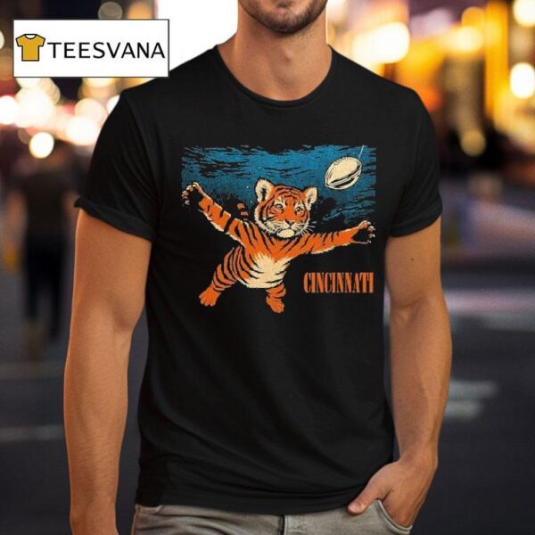 Cincinnati Tigers Smells Like Team Spiri T Shirt