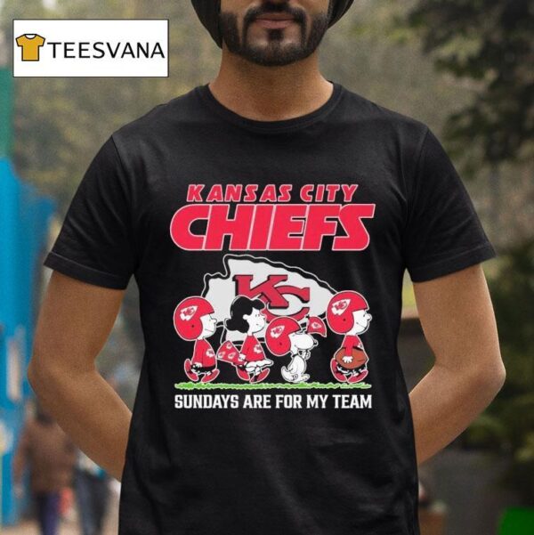 Snoopy And Charlie Brown The Peanuts Kansas City Chiefs Sundays Are For My Team T Shirt