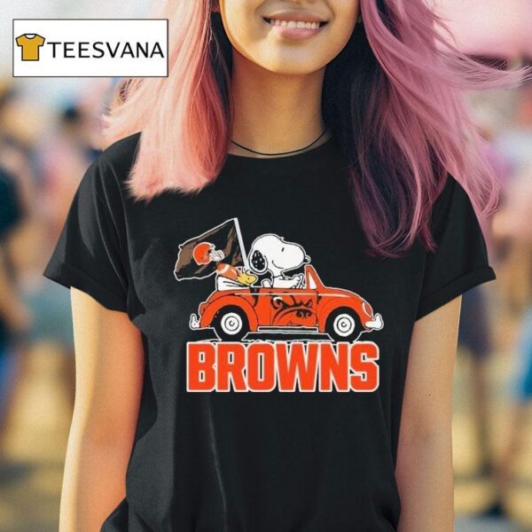 Snoopy And Woodstock Driving Car Cleveland Browns T Shirt
