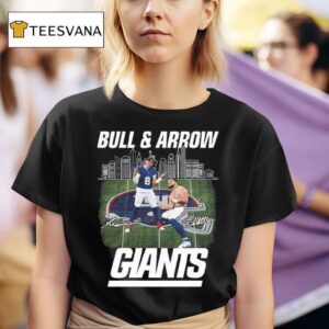 Bull Arrow New York Giants Signatures Skyline T Shirt