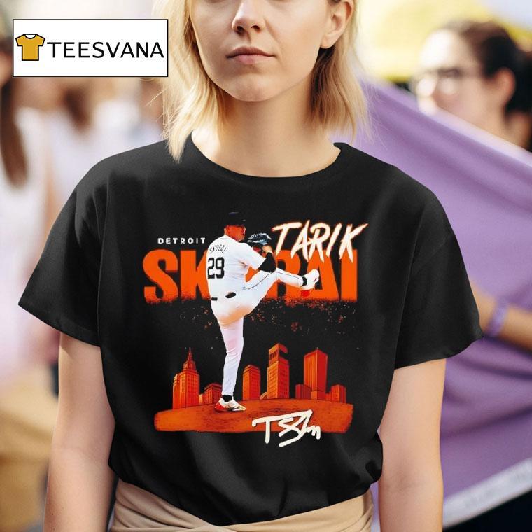 Tarik Skubal Detroit Tigers Skyline Pitching Signature T Shirt