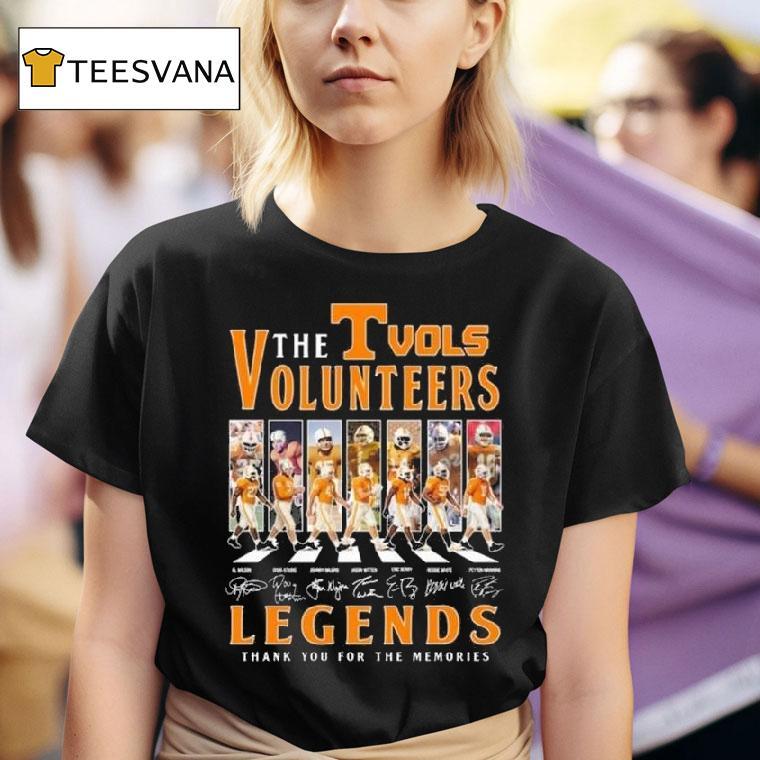 The Tennessee Volunrs Legends Walkings Signatures Thank You For The Memories T Shirt