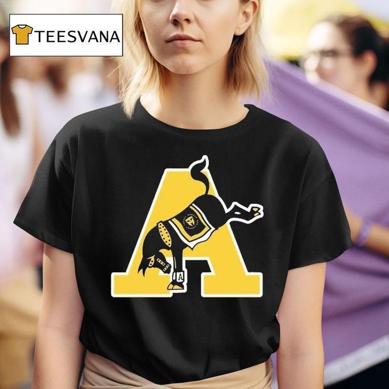 Travis Manion Foundation Distressed T Shirt