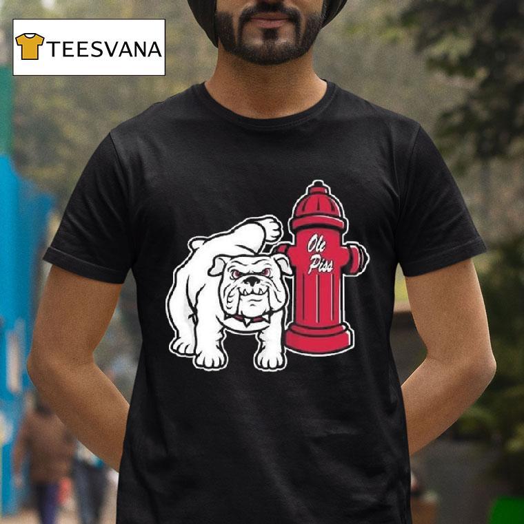Georgia Bulldogs Vs Ole Miss Rebels Hydrant Masco T Shirt Georgia Bulldogs Vs Ole Miss Rebels Hydrant Masco T Shirt