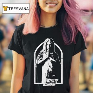 Molly And Her Week Of Wonders Praying T Shirt