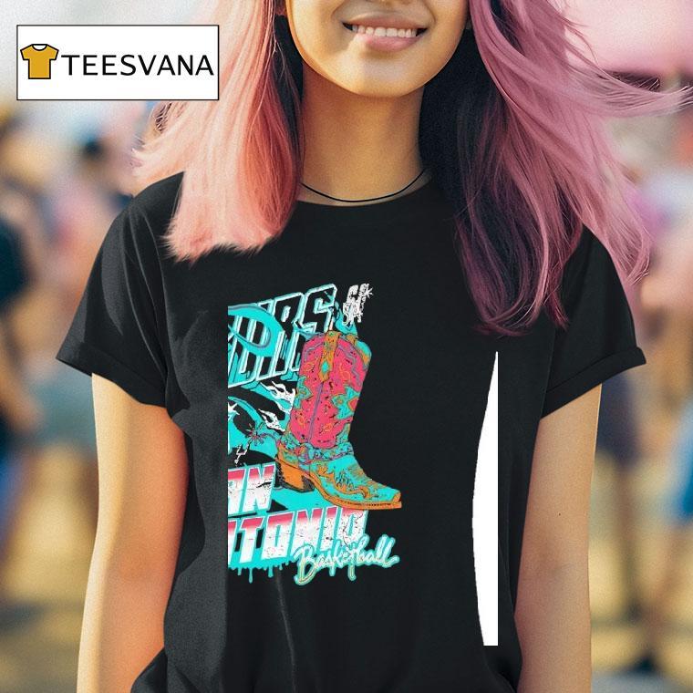 Boot San Antonio Spurs Basketball Est Vintage T Shirt