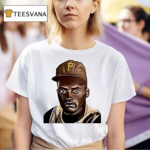 Roberto Clemente Pittsburgh Pirates Sculpture T Shirt