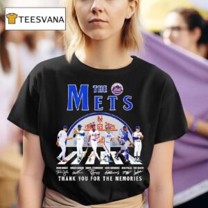 The New York Mets X Abbey Road Former Players Signatures T Shirt